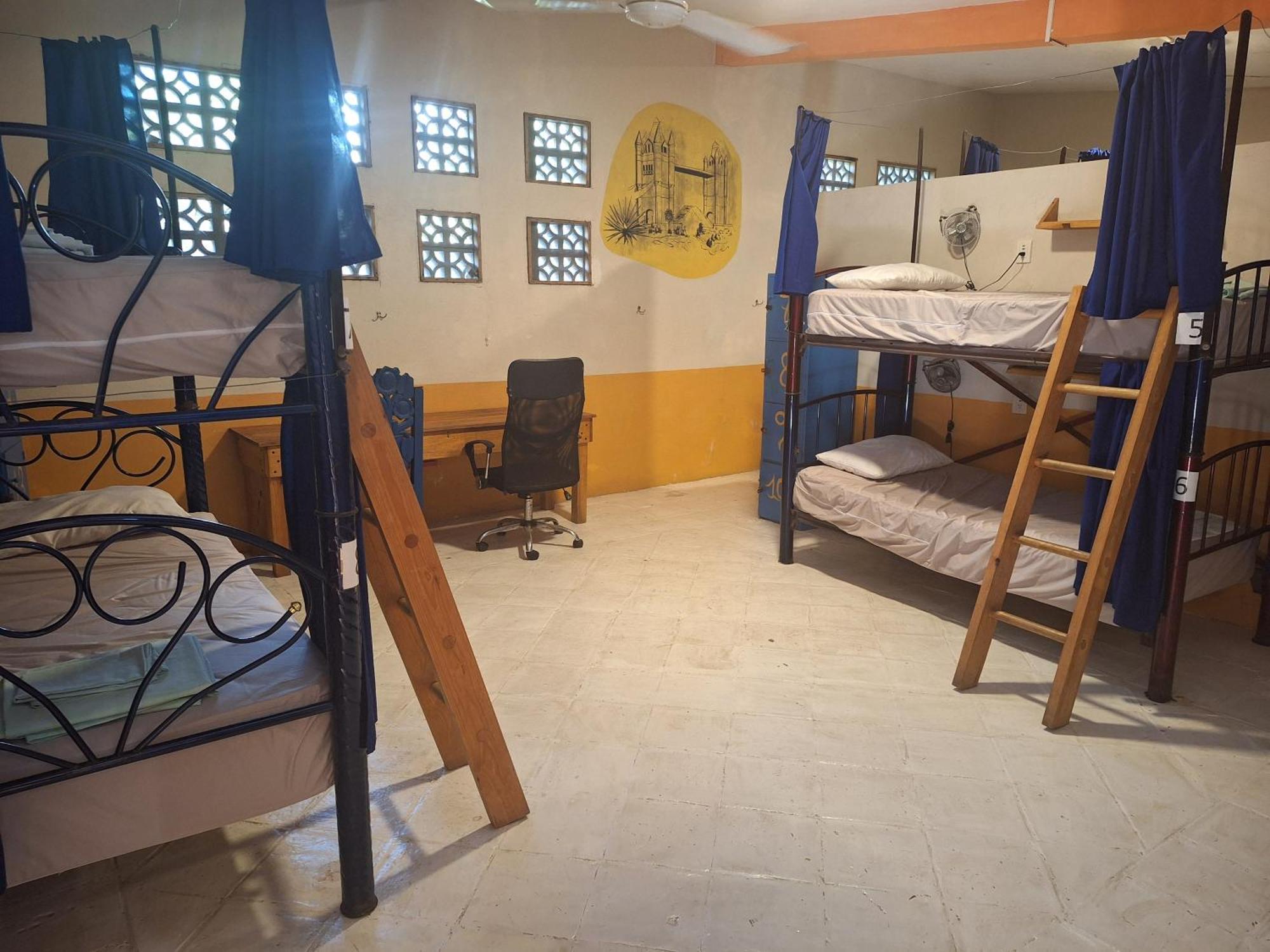 Tower Bridge Hostel Puerto Escondido  Kültér fotó
